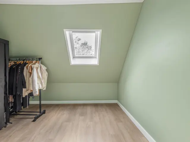 Luttik Cie 37, HEEMSKERK