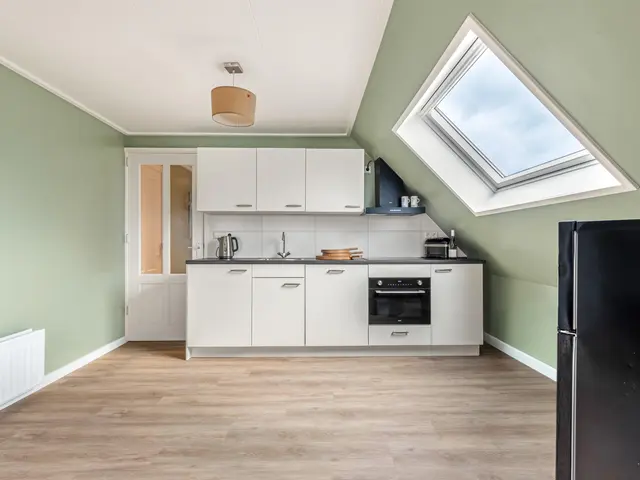 Luttik Cie 37, HEEMSKERK