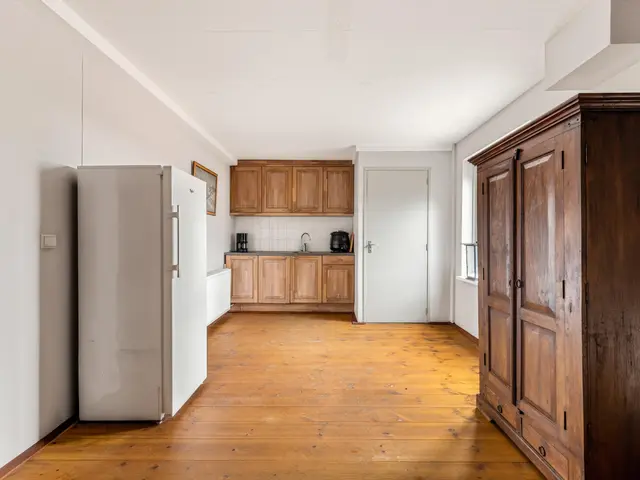 Luttik Cie 37, HEEMSKERK