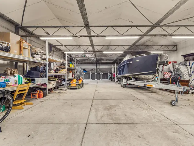 Luttik Cie 37, HEEMSKERK