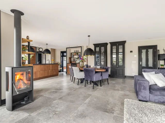 Luttik Cie 37, HEEMSKERK