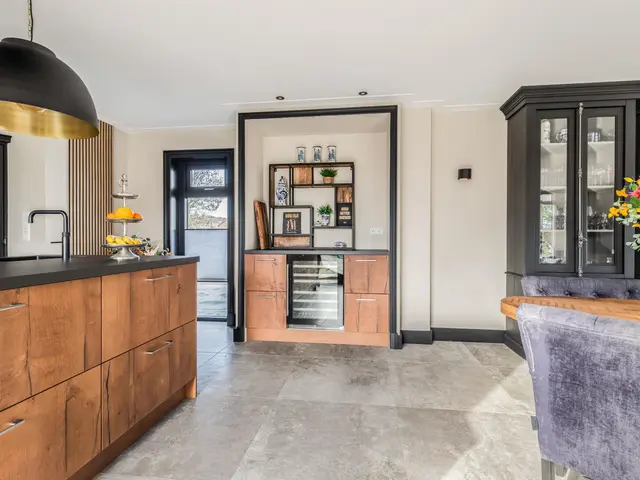 Luttik Cie 37, HEEMSKERK