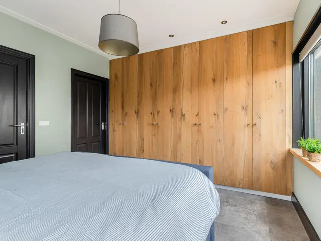 Luttik Cie 37, HEEMSKERK