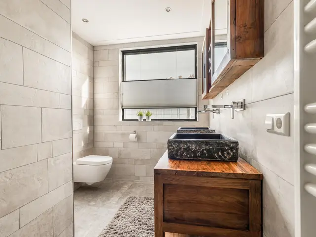 Luttik Cie 37, HEEMSKERK