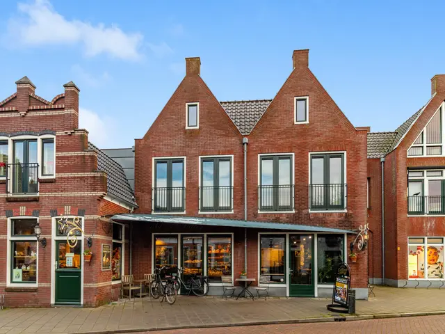 Middelweg 117c, UITGEEST