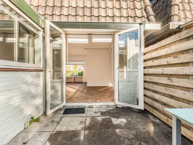 Arendsweg 154, BEVERWIJK