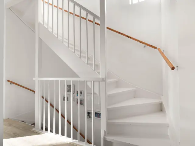 Burgemeester van Roosmalenstraat 24, UITGEEST