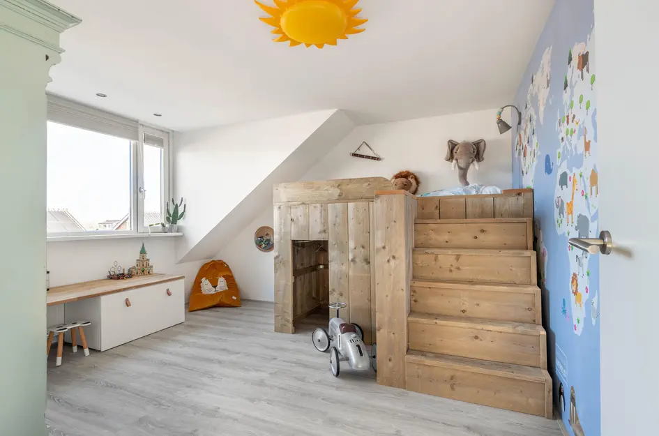 Burgemeester van Roosmalenstraat 24