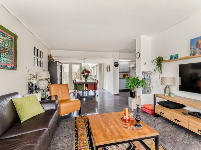 Plutolaan 28, HEERHUGOWAARD