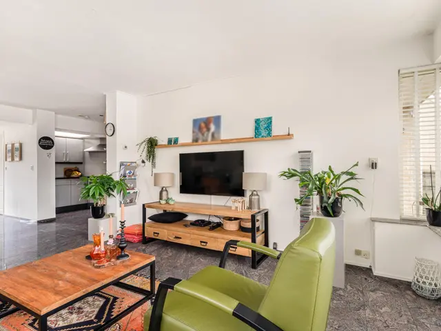 Plutolaan 28, HEERHUGOWAARD