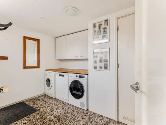 Plutolaan 28, HEERHUGOWAARD