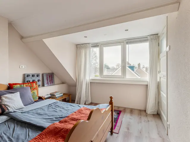 Plutolaan 28, HEERHUGOWAARD