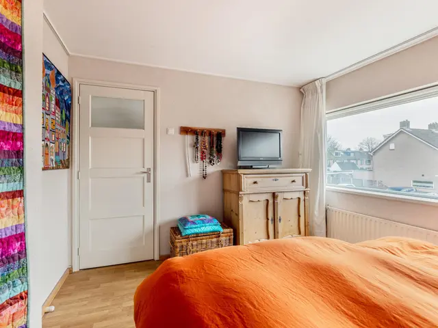 Plutolaan 28, HEERHUGOWAARD