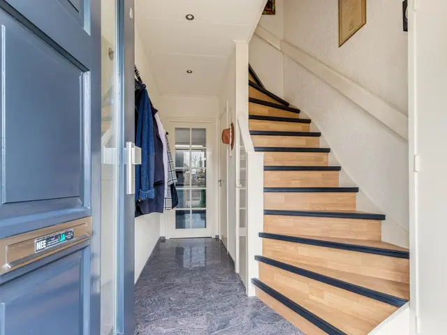 Plutolaan 28, HEERHUGOWAARD