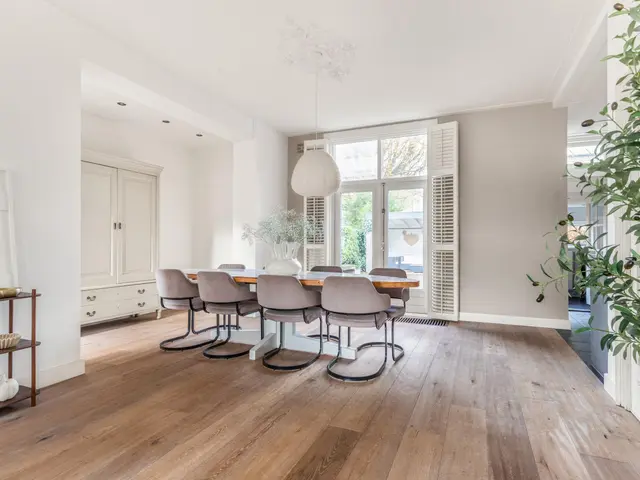 Dr. Schuitstraat 11, BEVERWIJK