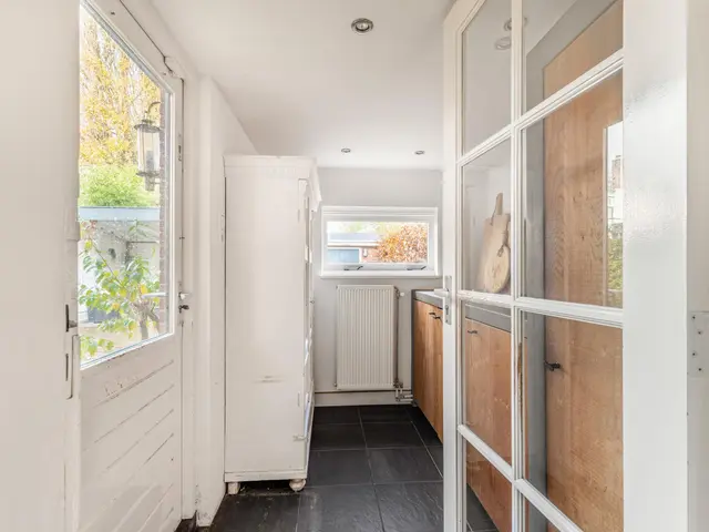 Dr. Schuitstraat 11, BEVERWIJK