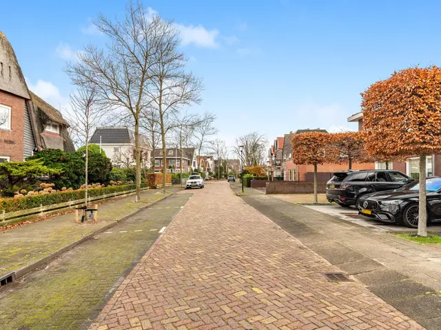 Dr. Schuitstraat 11, BEVERWIJK