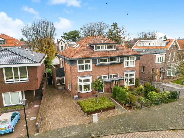 Dr. Schuitstraat 11, BEVERWIJK