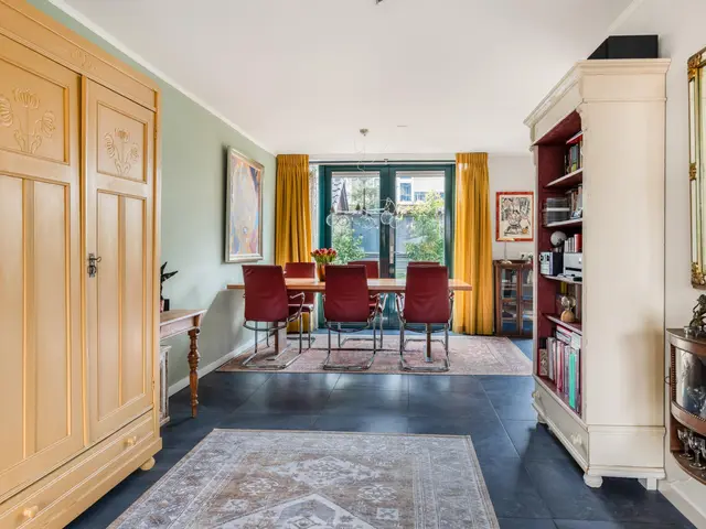 Lindenlaan 90, CASTRICUM