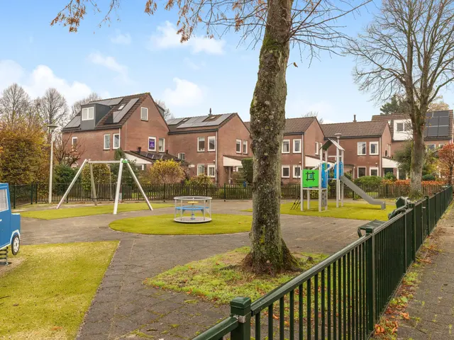 Lindenlaan 90, CASTRICUM