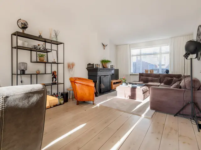 C.H. Moensstraat 8, BEVERWIJK