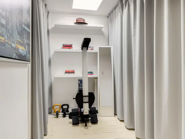 C.H. Moensstraat 8, BEVERWIJK