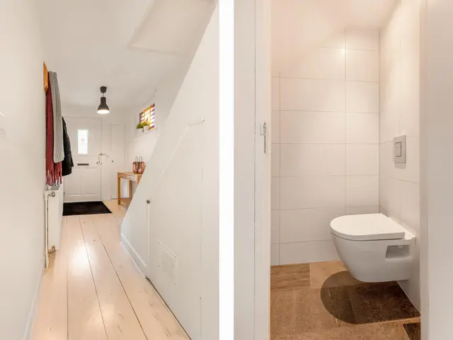 C.H. Moensstraat 8, BEVERWIJK