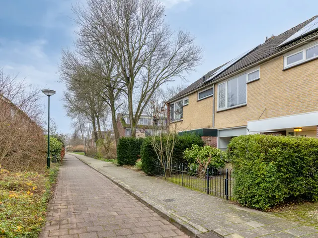 Termijen 107, HEILOO