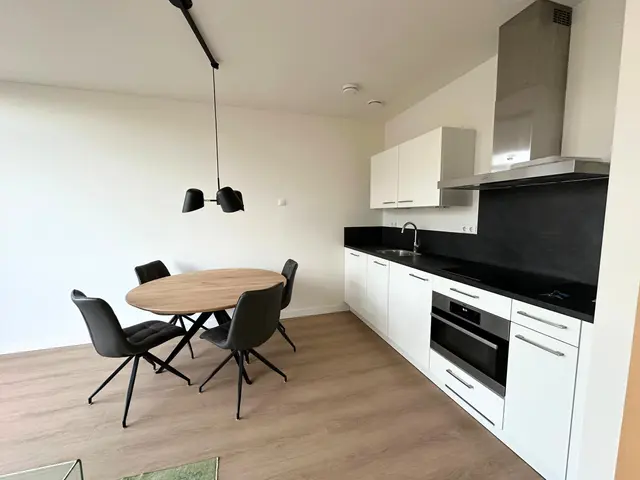 Laan van Meerestein 32, BEVERWIJK