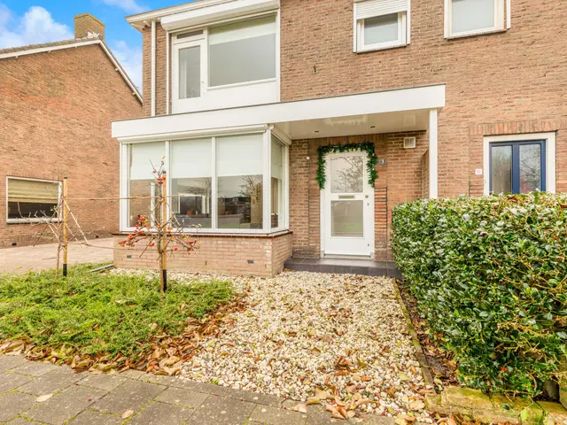 Meidoornstraat 9, UITGEEST