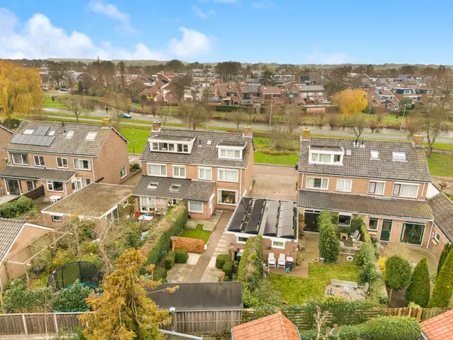 Meidoornstraat 9, UITGEEST