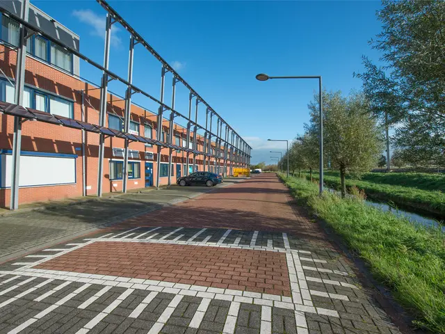 De Trompet 1757, HEEMSKERK