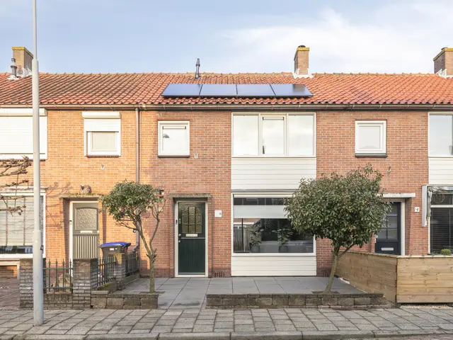 Jacob van Oostzanenstraat 16, HEEMSKERK