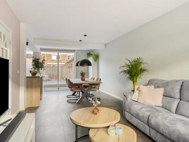 Jacob van Oostzanenstraat 16, HEEMSKERK