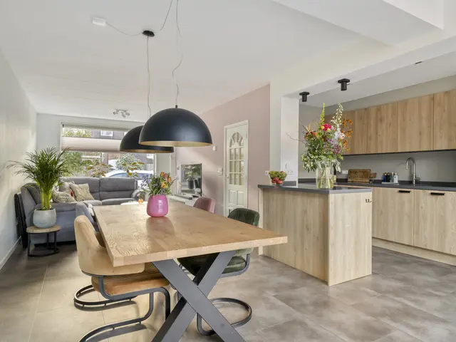 Jacob van Oostzanenstraat 16, HEEMSKERK