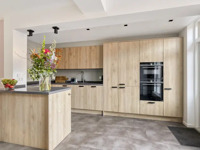 Jacob van Oostzanenstraat 16, HEEMSKERK