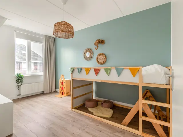 Hooykamplaan 4, UITGEEST