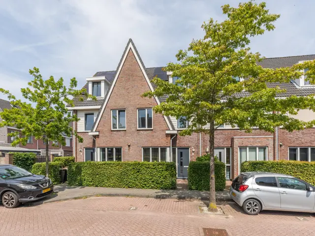 Hooykamplaan 4, UITGEEST