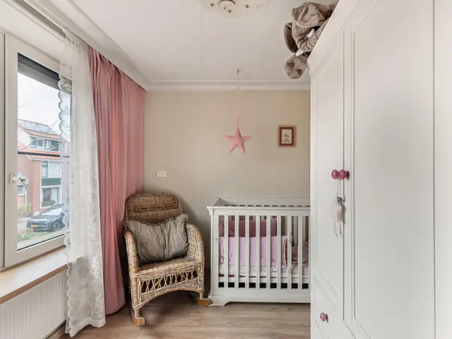 Witte Duifstraat 17, KROMMENIE