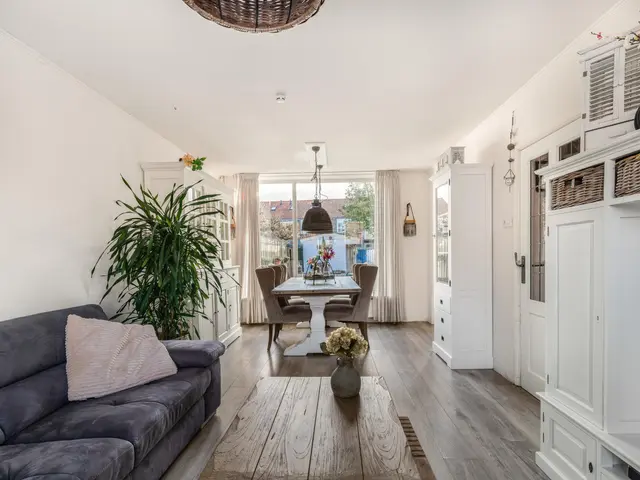 Witte Duifstraat 17, KROMMENIE