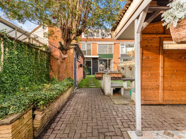 Witte Duifstraat 17, KROMMENIE