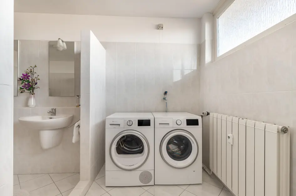 Admiraal de Ruyterlaan 30