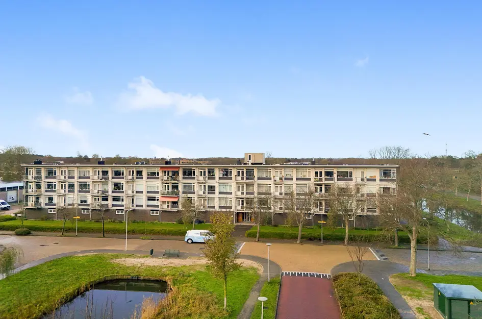 Admiraal de Ruyterlaan 30