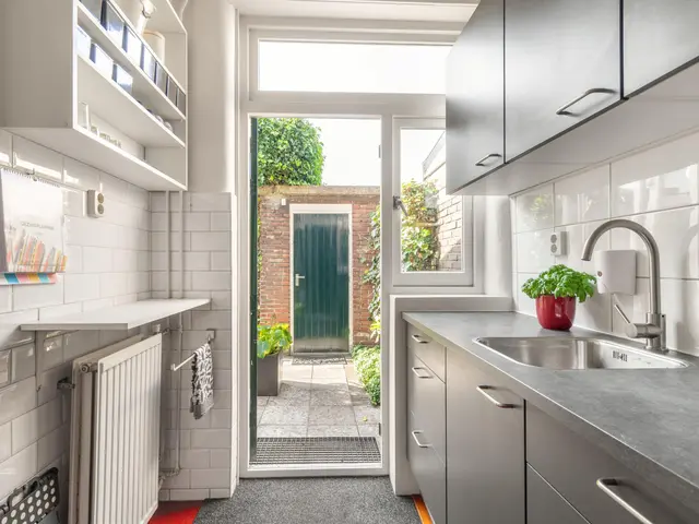 Gladiolenlaan 12, BEVERWIJK