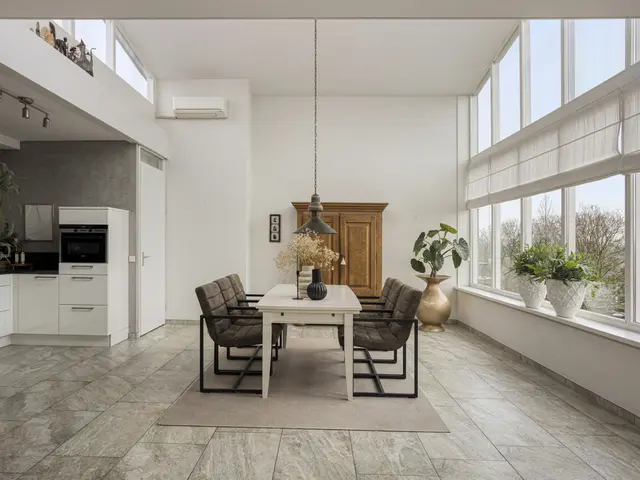 Raadhuisstraat 143, HEEMSKERK