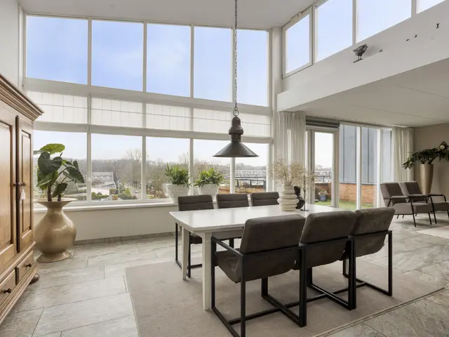 Raadhuisstraat 143, HEEMSKERK