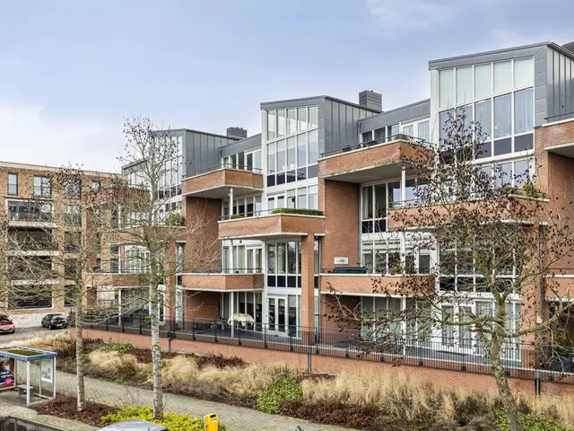 Raadhuisstraat 143, HEEMSKERK