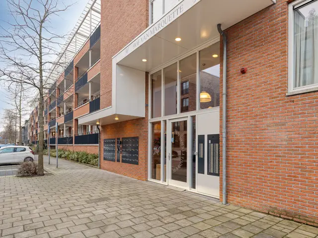 Raadhuisstraat 143, HEEMSKERK