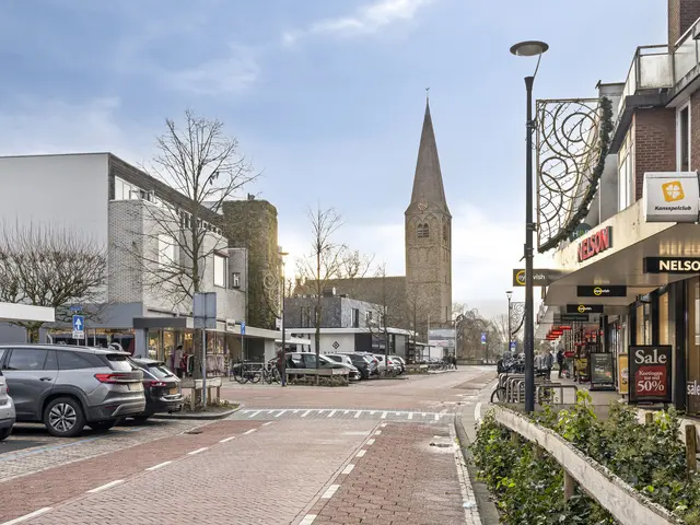 Raadhuisstraat 143, HEEMSKERK