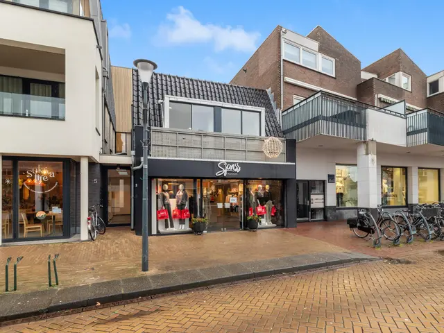 Burgemeester Mooijstraat 3, CASTRICUM